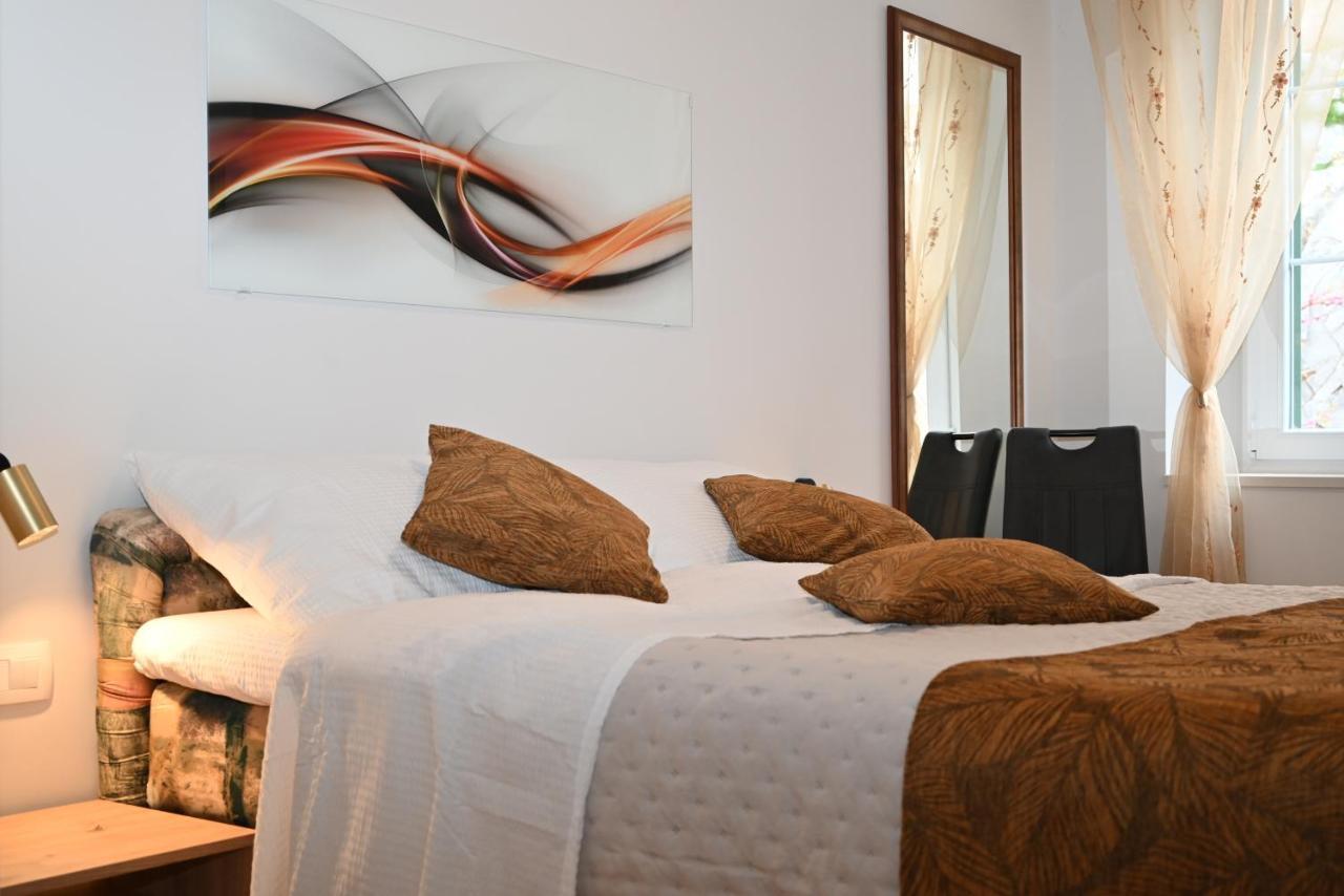 Old Town Apartment Omiš Kültér fotó