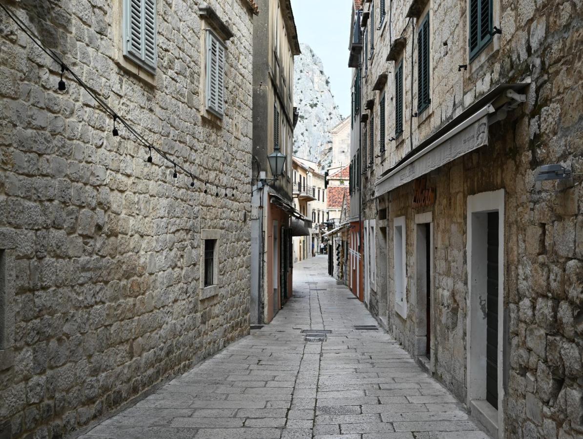 Old Town Apartment Omiš Kültér fotó