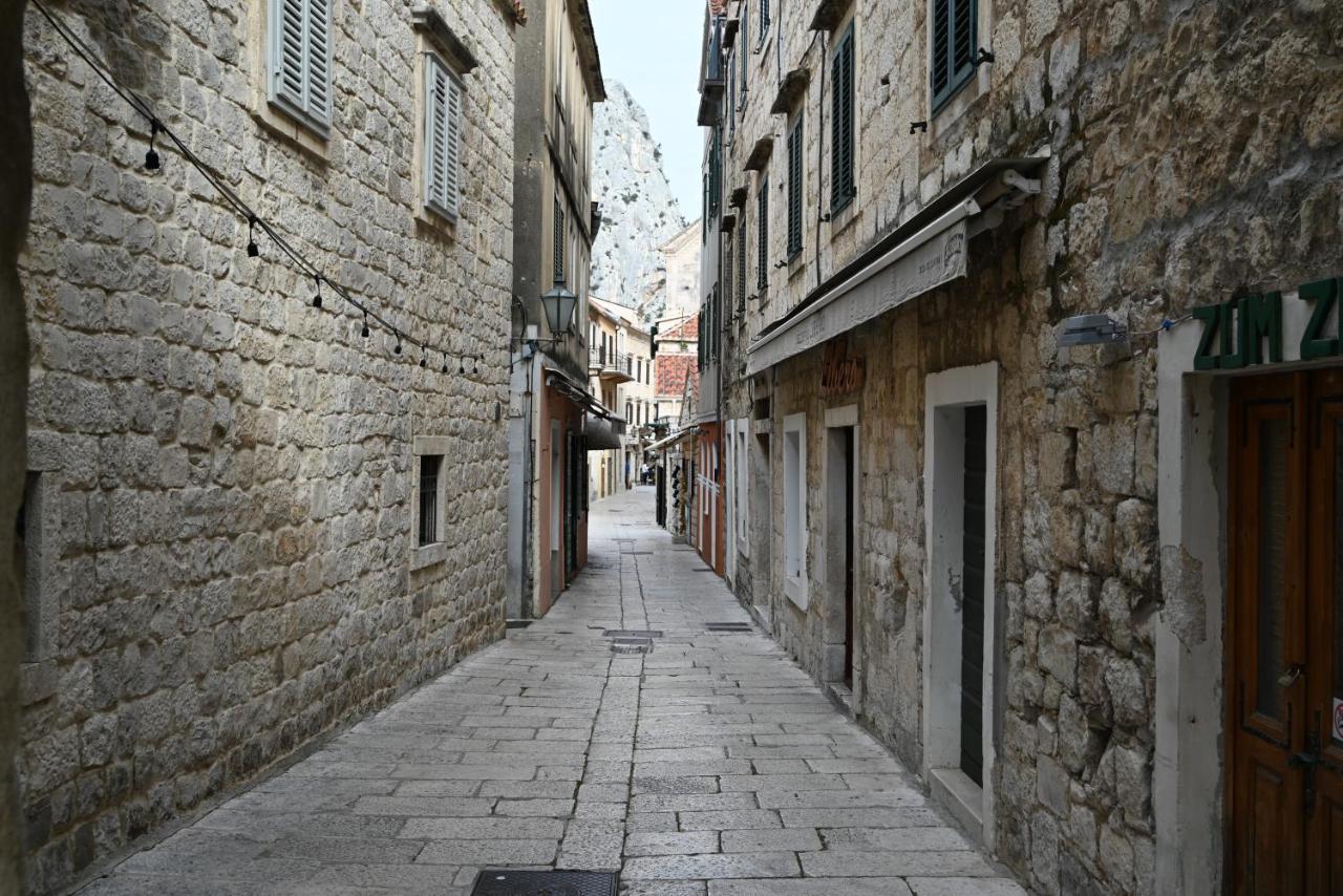 Old Town Apartment Omiš Kültér fotó
